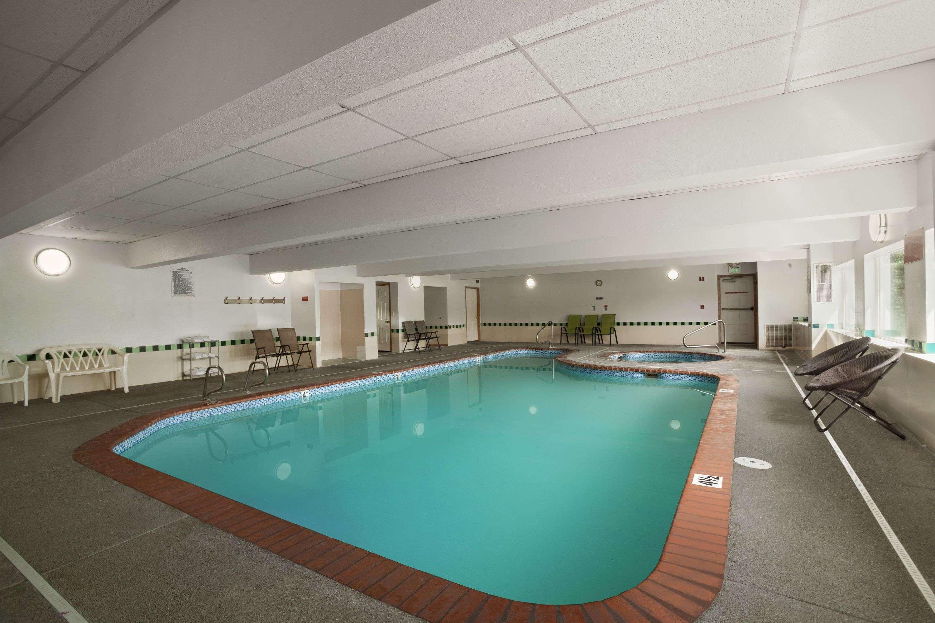 Days Inn By Wyndham Lacey Olympia Area Экстерьер фото
