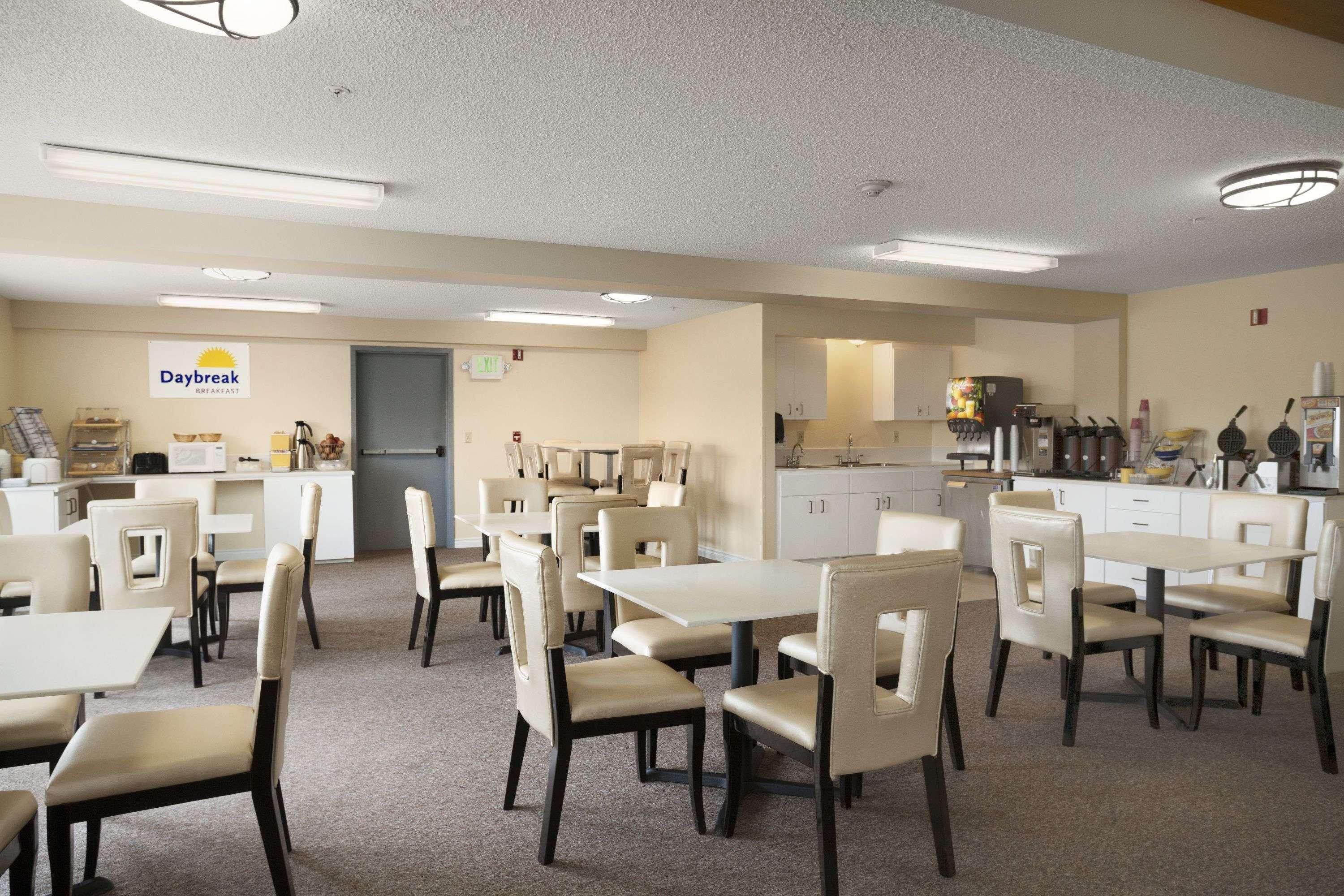 Days Inn By Wyndham Lacey Olympia Area Экстерьер фото