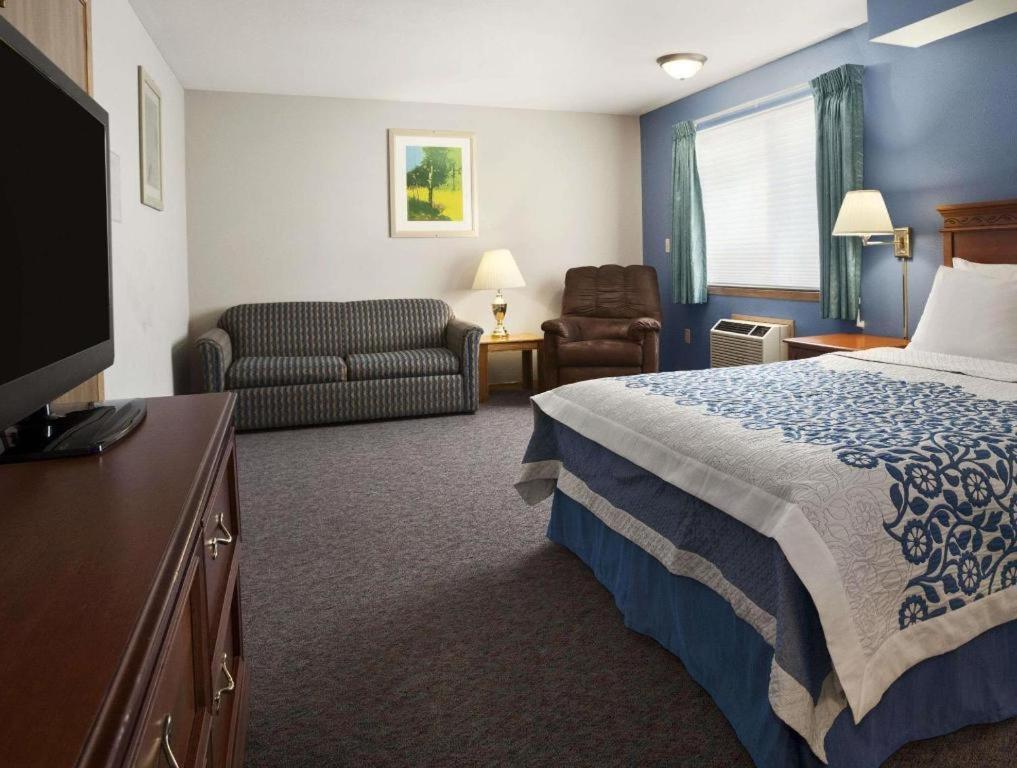 Days Inn By Wyndham Lacey Olympia Area Экстерьер фото